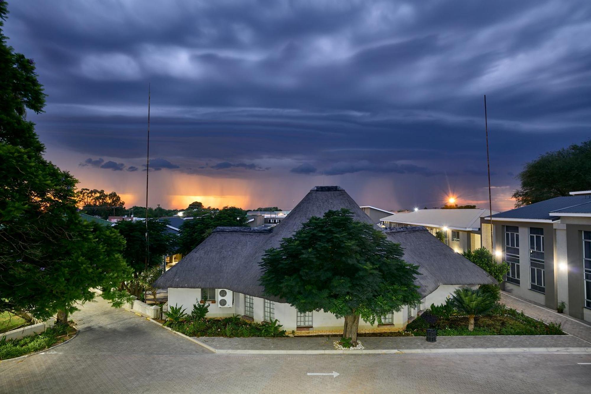 Kalahari Arms Hotel Khemsbok Eksteriør bilde