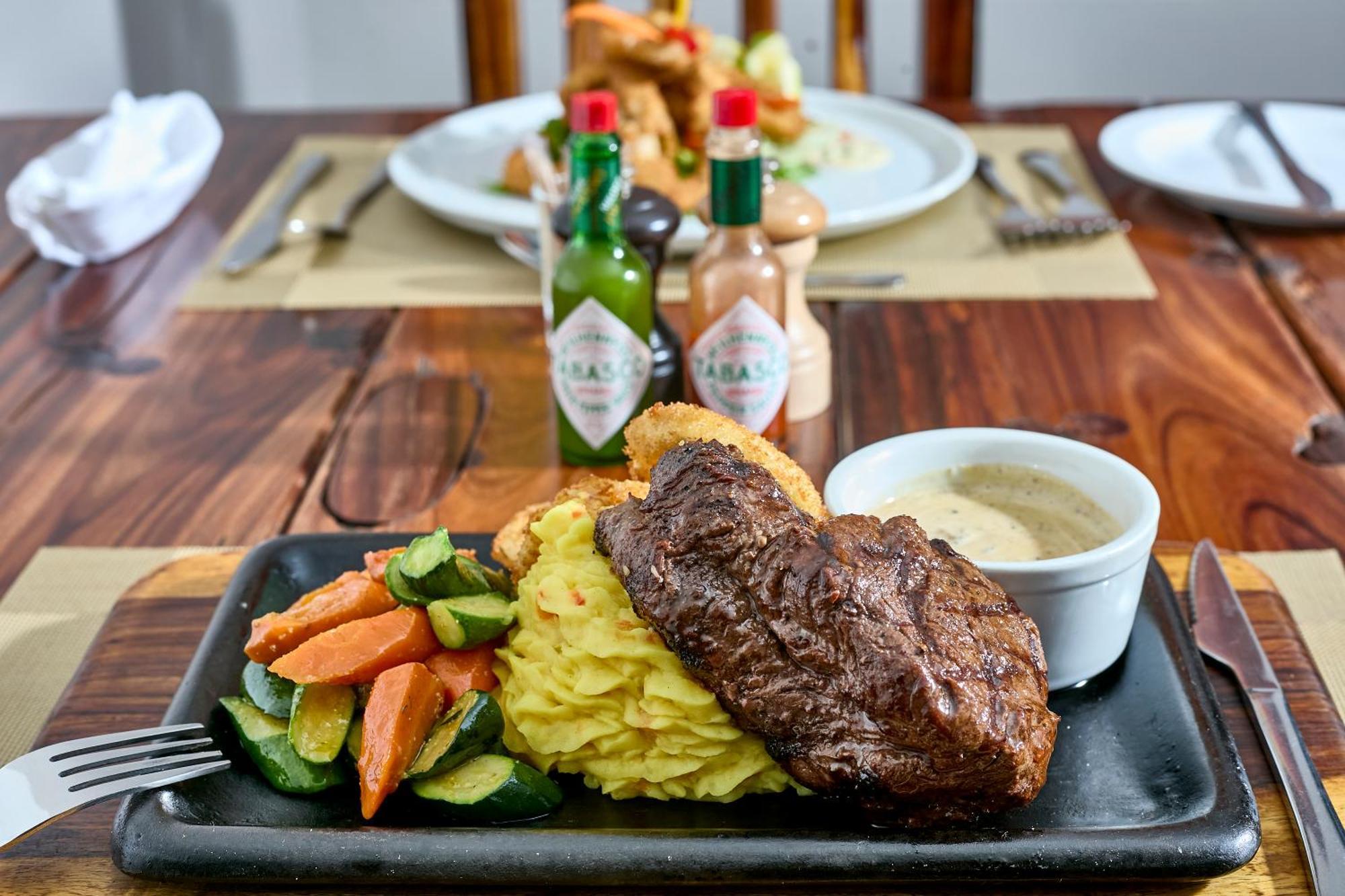 Kalahari Arms Hotel Khemsbok Eksteriør bilde