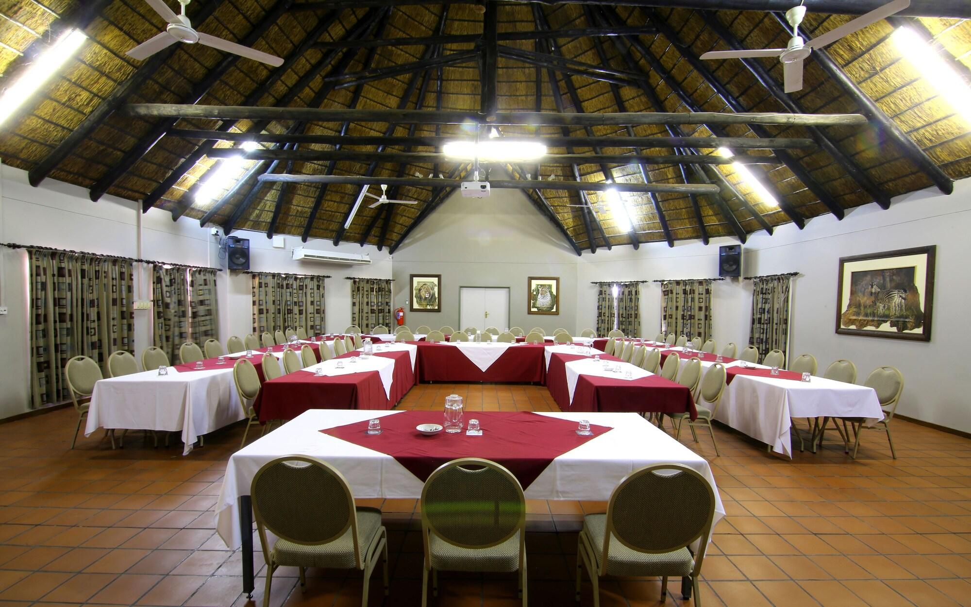Kalahari Arms Hotel Khemsbok Eksteriør bilde