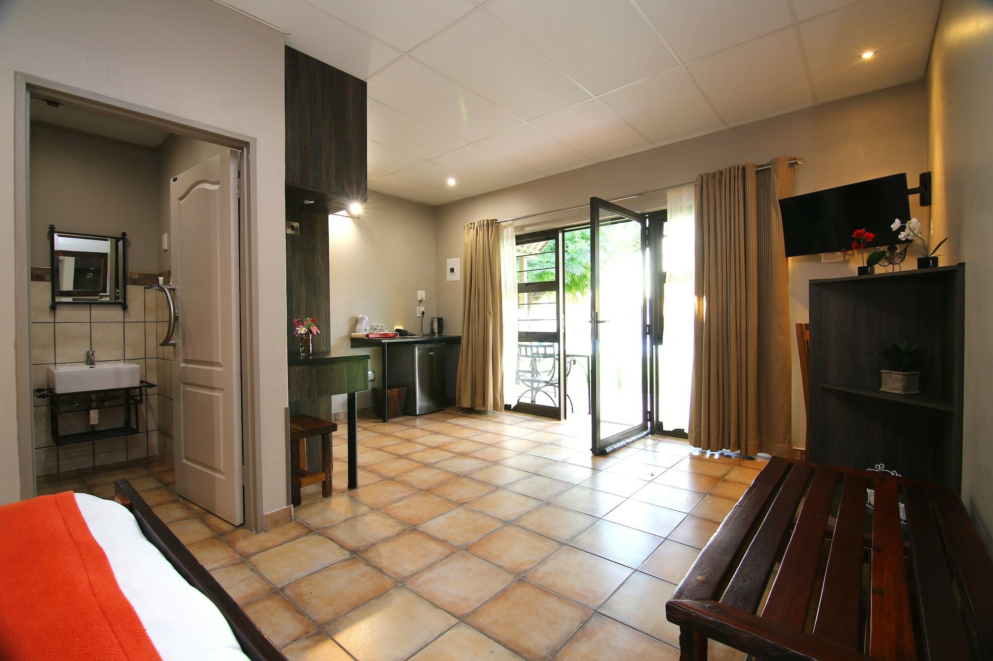 Kalahari Arms Hotel Khemsbok Eksteriør bilde
