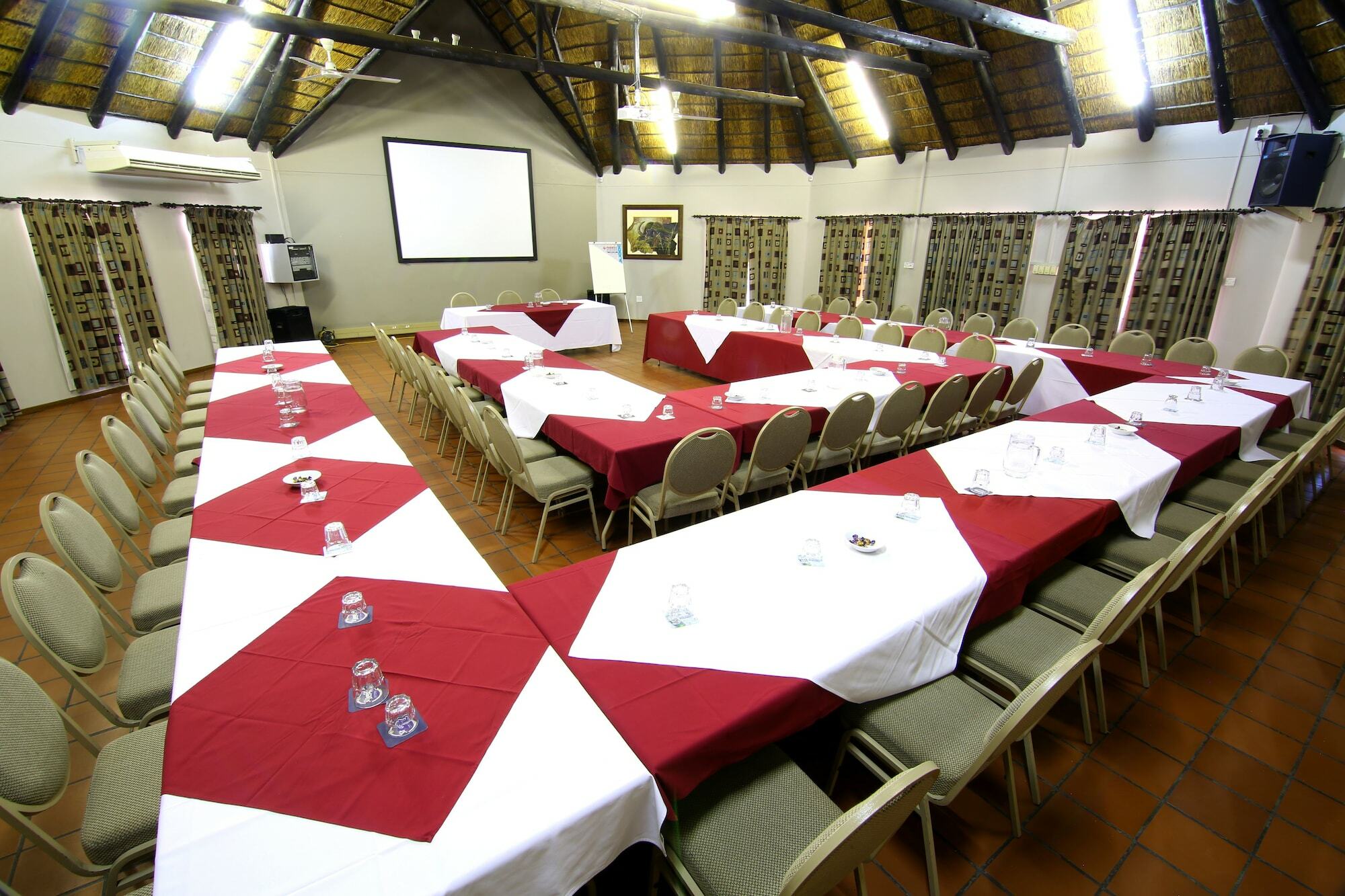 Kalahari Arms Hotel Khemsbok Eksteriør bilde